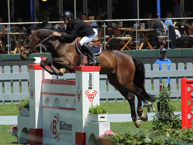 不仅影响他 不仅影响他